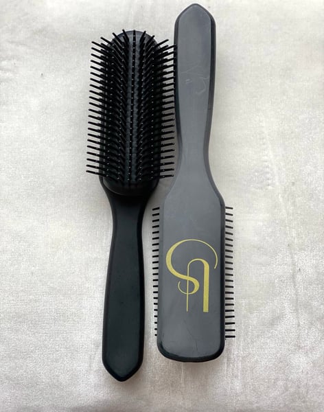 Image of  “Detangle With US” Brush