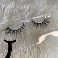 Enamorada Lashes