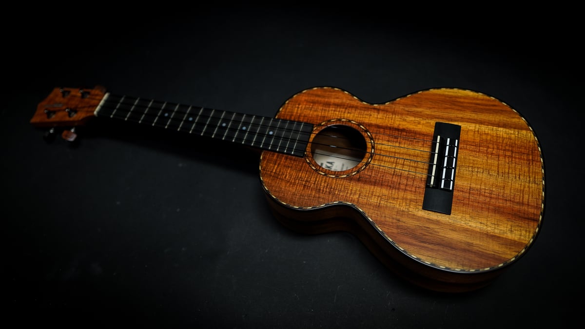 Ukulele Lab — Kamaka HF3D Satin Deluxe Tenor 192414