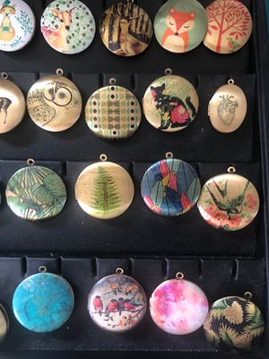 Image of Les Médaillons photos