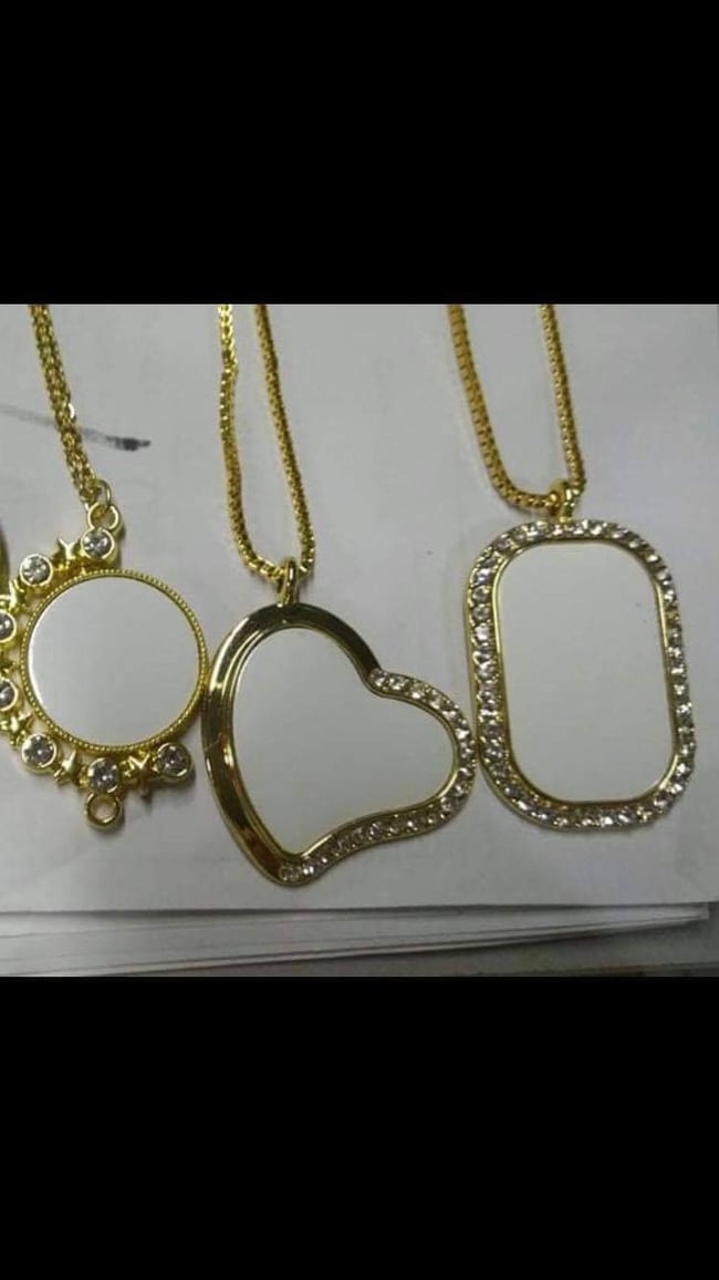 Customizable Gold Necklaces