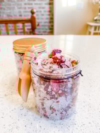Image 4 of VANILLA ROZ BATH SALTS