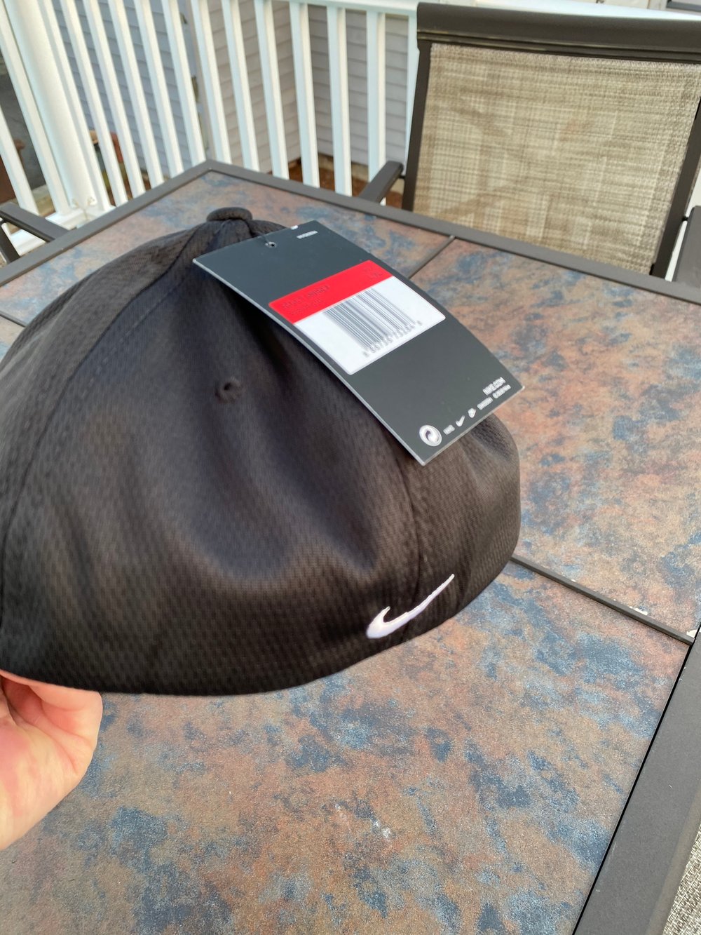 SALE: Black Nike Golf DriFIT Mesh Flex Sandwich SSD Gold Outline Logo Hat 