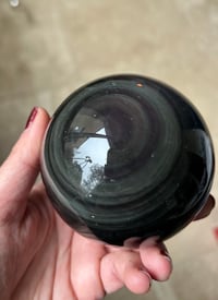 Image 4 of Sublime boule d’obsidienne œil céleste naturelle et support en laiton et cuivre, XIXème siecle