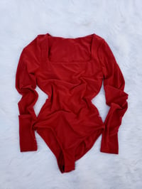 Image 3 of Relax Bodysuit (mauve/rust)
