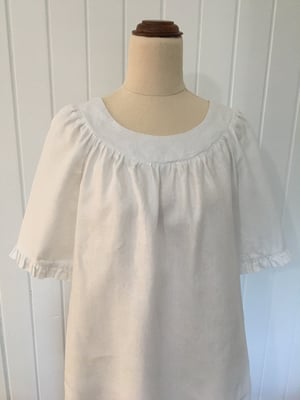 Image of White Linen Smock Top