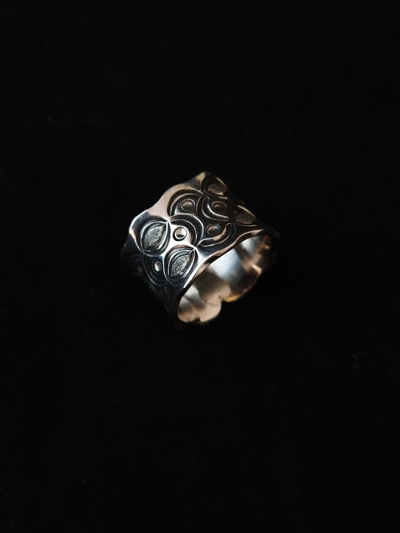 Image of Wide Band Tessellation Ring Version #2