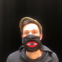 Masque Brodé . Ed. Limitée