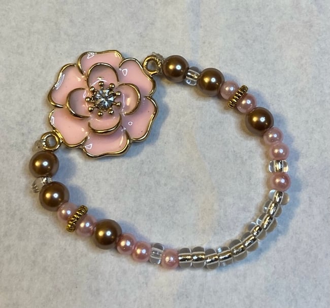 Bracelet with flower