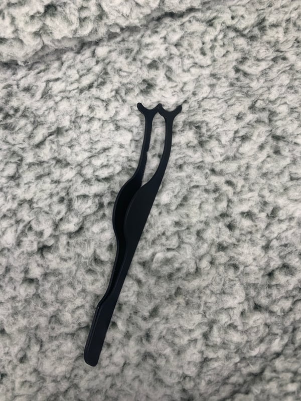 Image of Tweezers