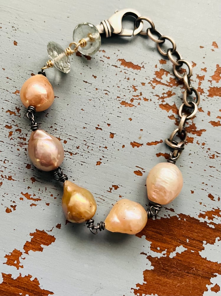 Image of Prasiolite And Baroque Pearl Bracelet 