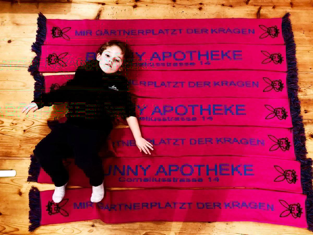 Image of "Mir gärtnerplatzt der Kragen" 14 Schal