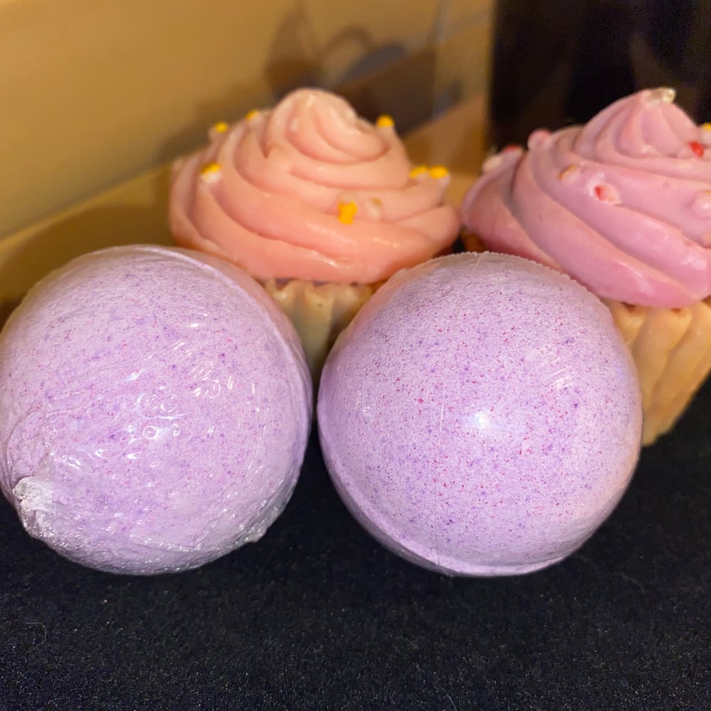 Image of Lavender Bath Bomb Set