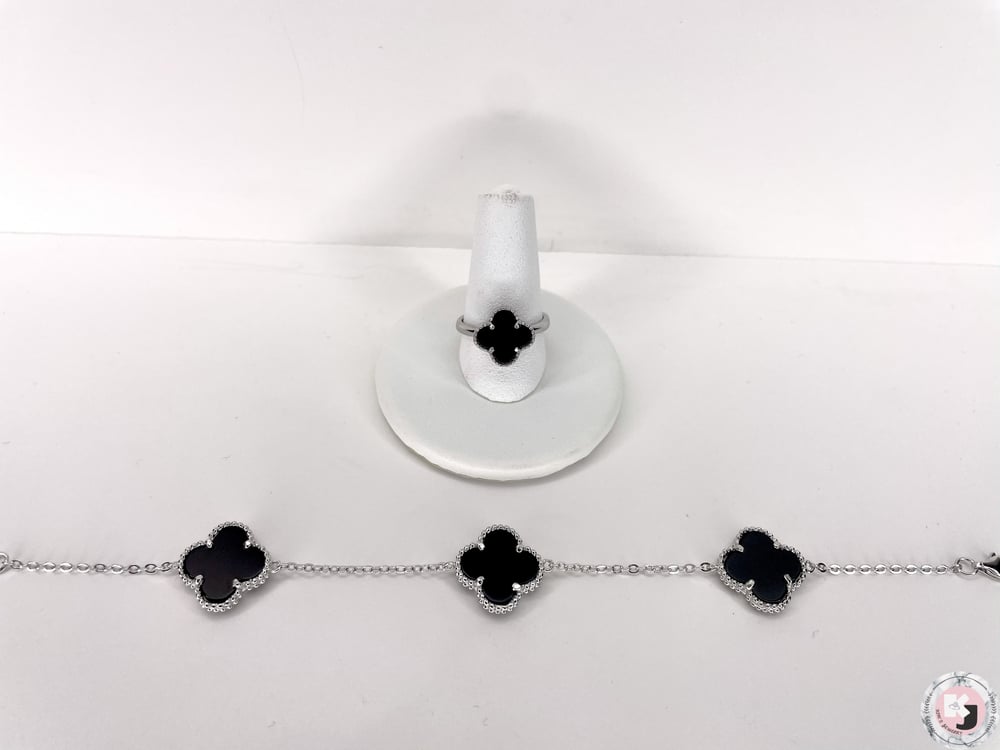 Image of black clover set 