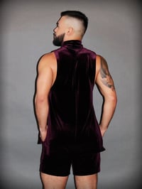 Image 5 of THE AUBERGINE TURTLENECK HINT MUSCLE SHIRT