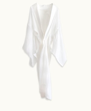 Image of Hvid kimono af silke-hør med fint hulmønster