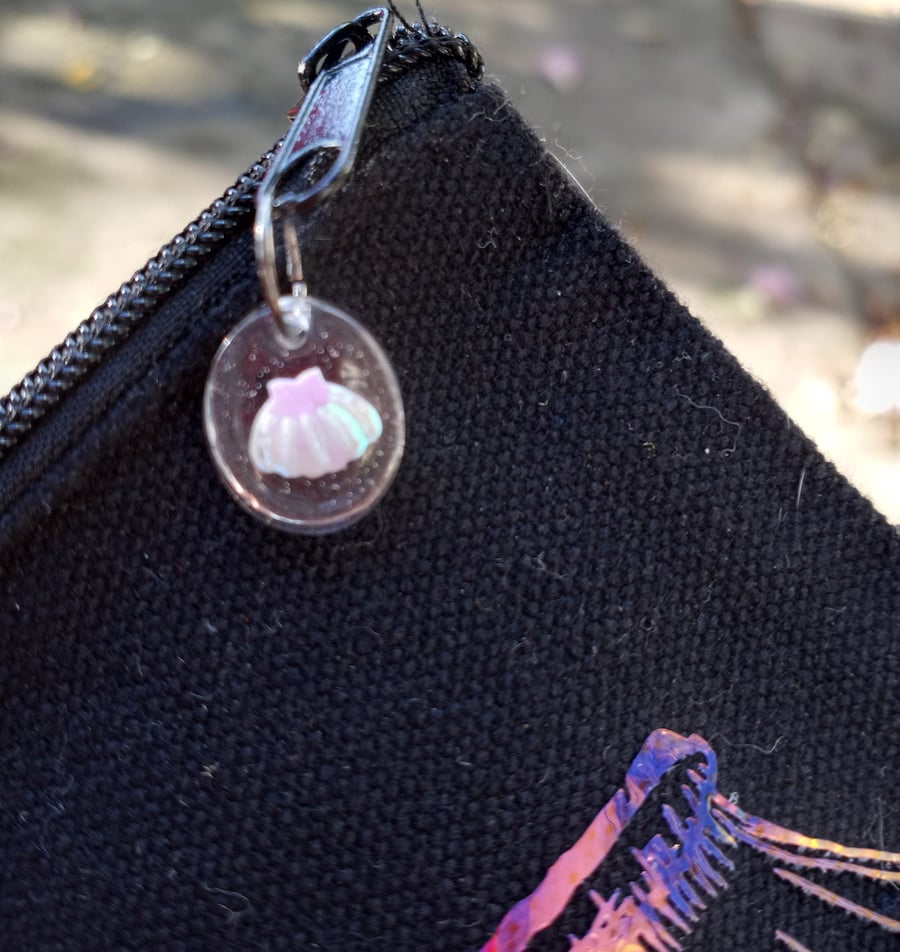Image of Seashell Mini Bag