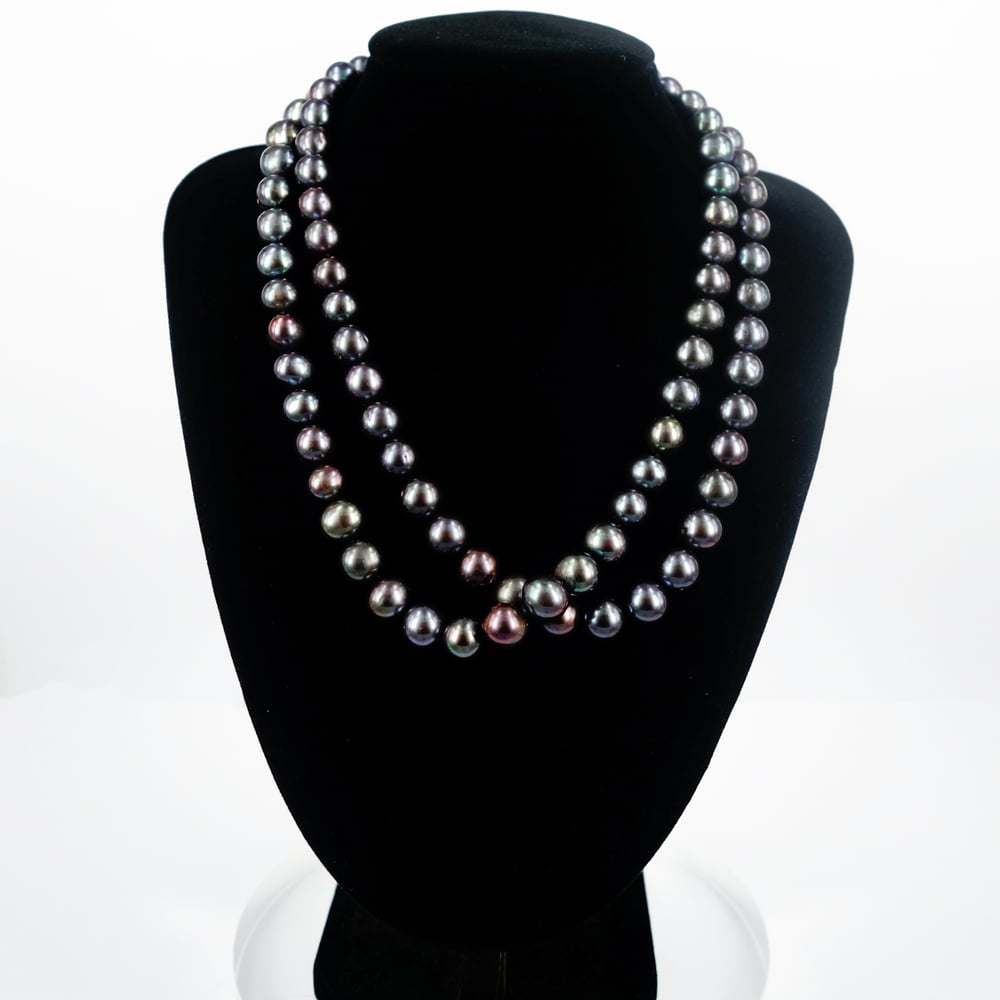 Image of Double strand dark natural freshwater pearls. Cp0992