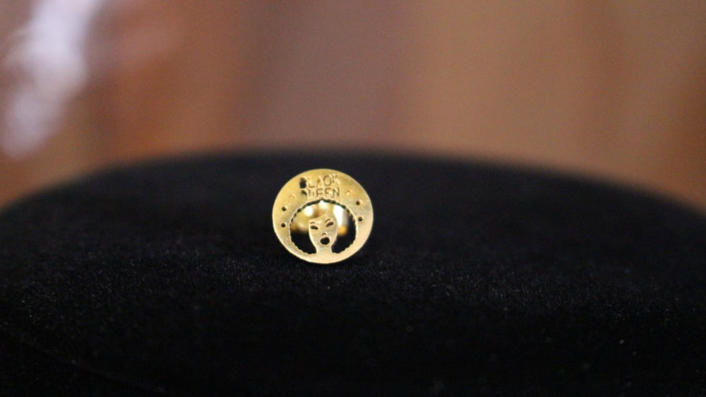 Queen Stud Earrings