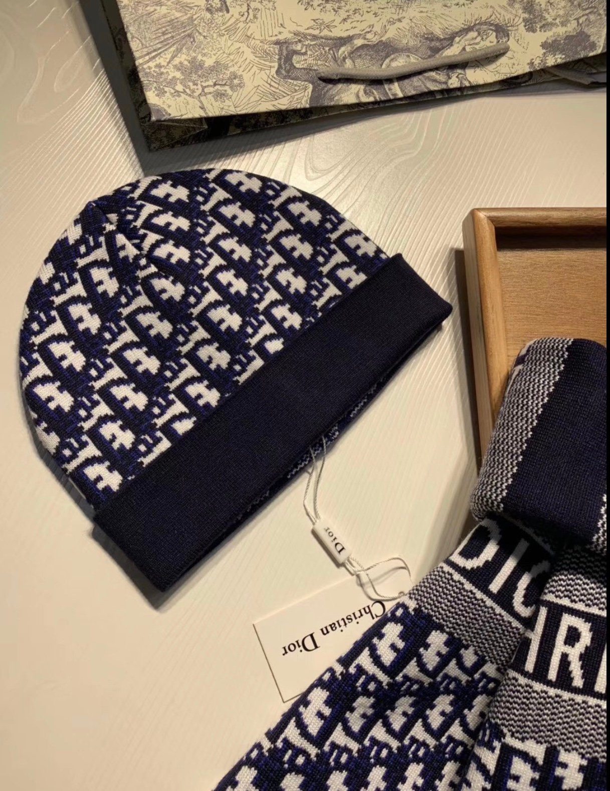 dior winter hat