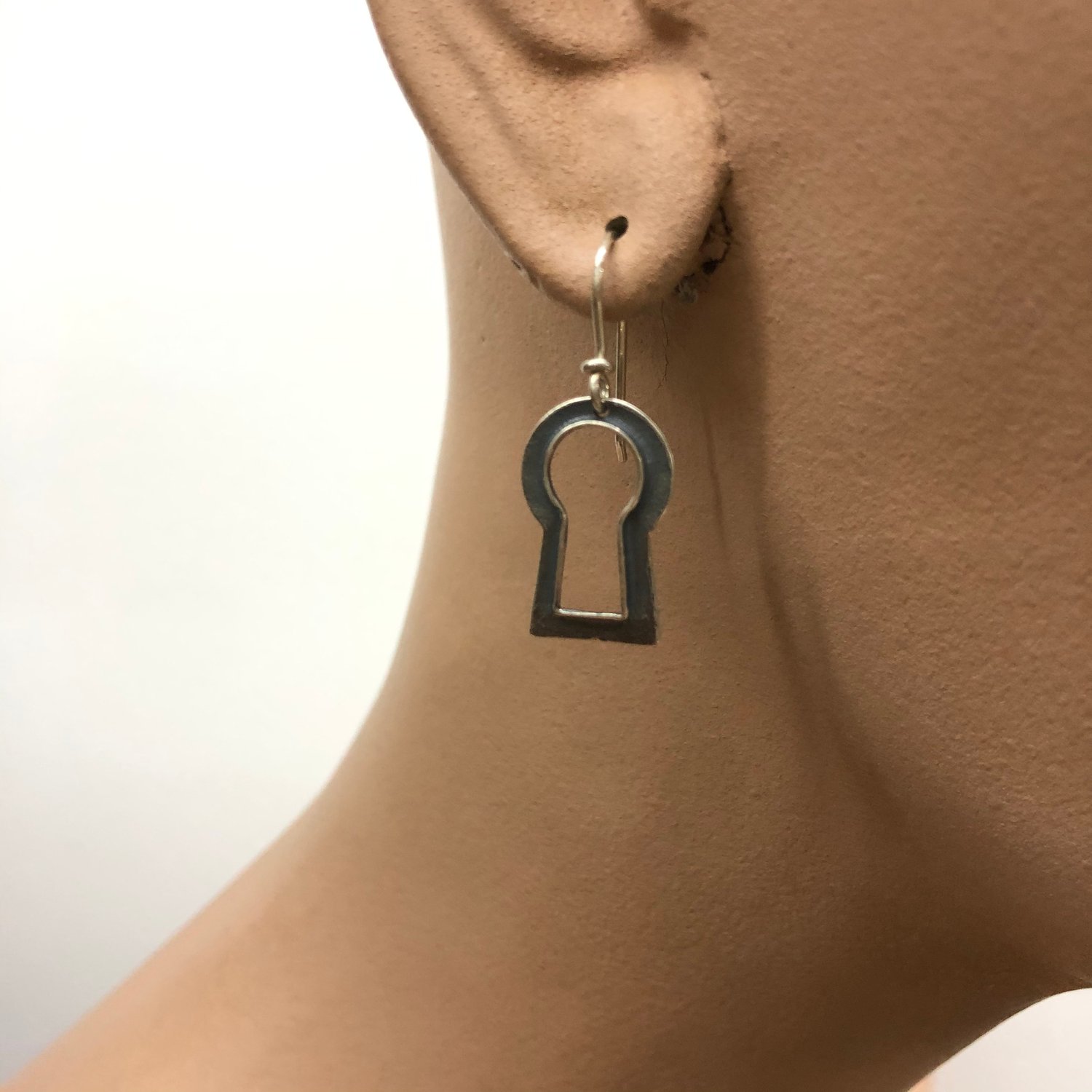 Image of vintage keyhole earrings 