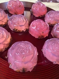 Image 2 of Rose Pedal Bar