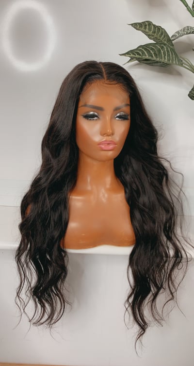 Image of 4x4/5x5/6x6 - Closure Wigs