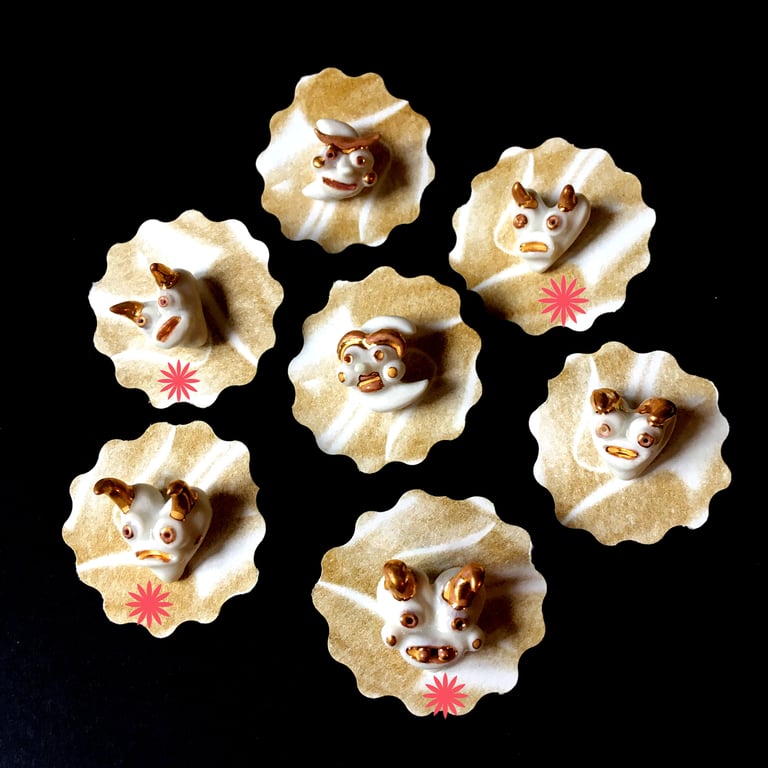 Small Porcelain brooches Image 2