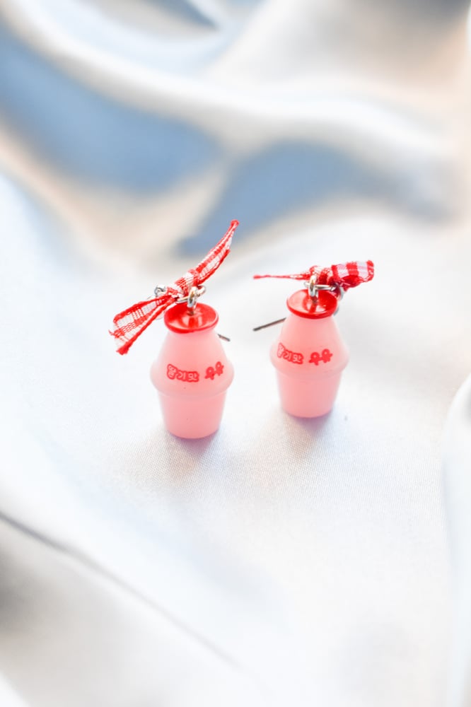 Image of Strawberry Milk Bow Earrings