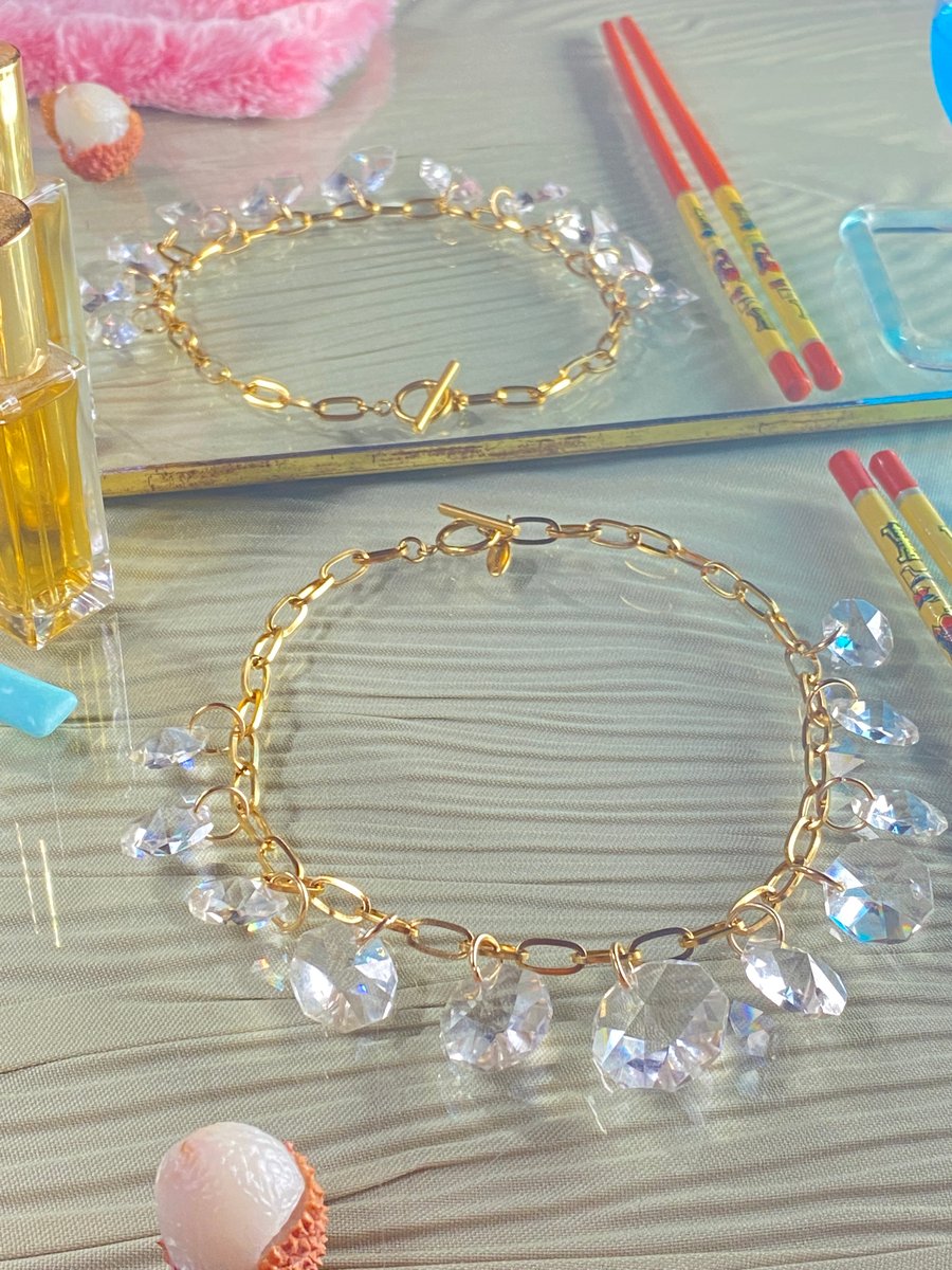 Image of CHANDELIER GOLD CHOKER