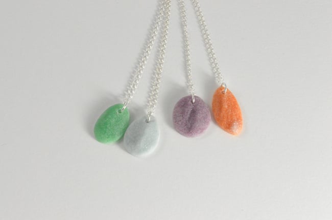 Petits pendentifs couleurs