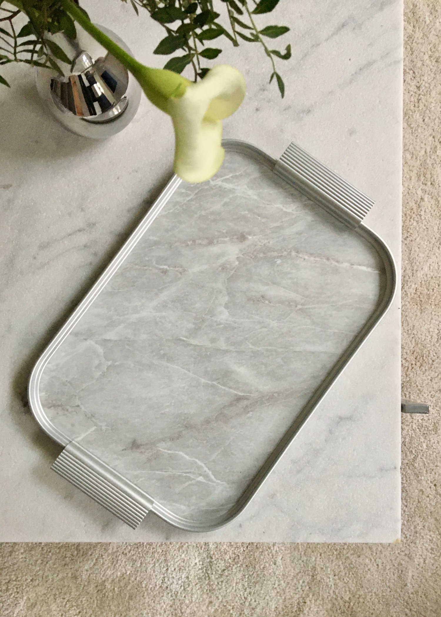 Image of Kaymet Tray Light Marble/Silver