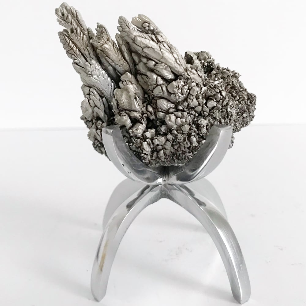 Image of Magnesium Ore No.18 + Limited Edition Chrome Claw Stand