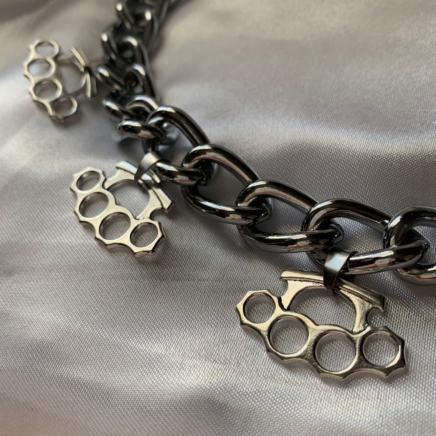 Chunky Knuckles Chain Occult Collection