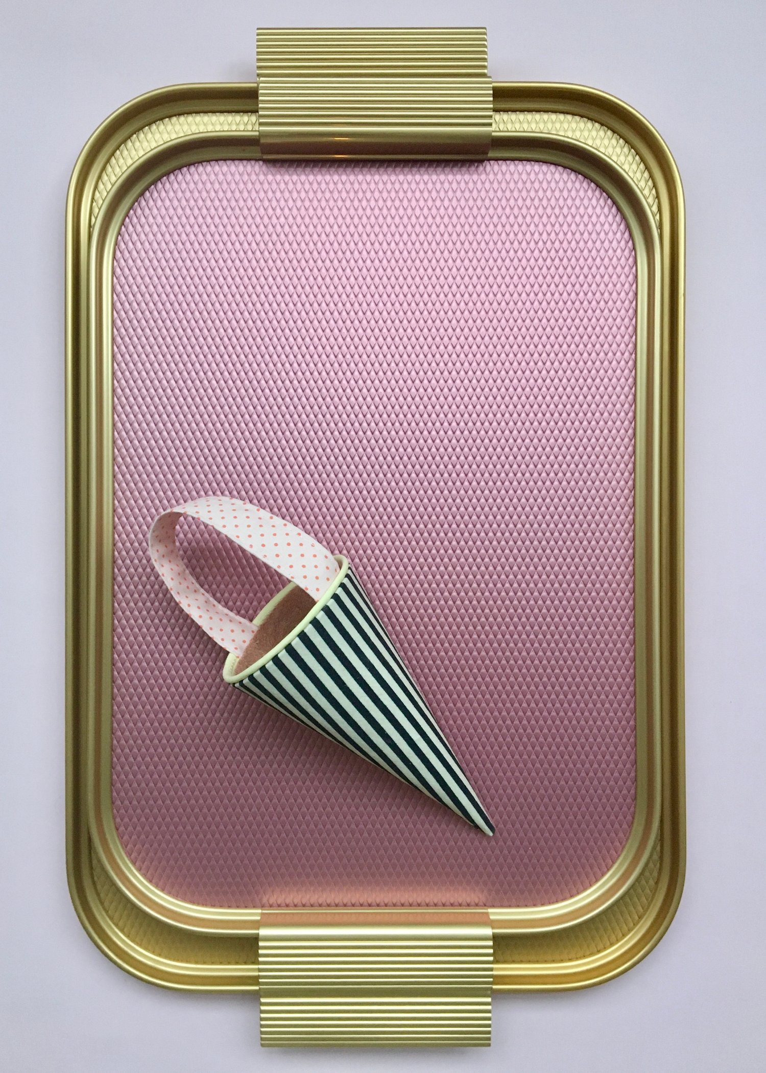 Image of Kaymet Tray Diamond Pink/Gold
