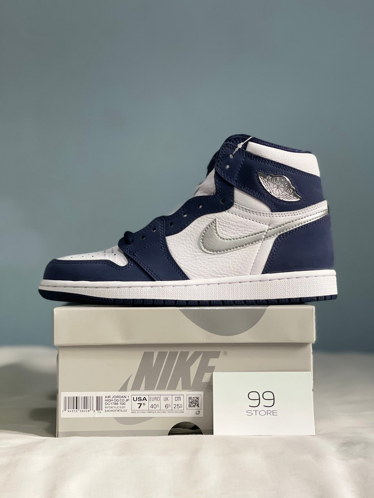 air jordan 1 obsidian in store