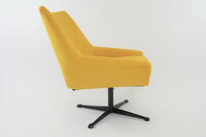 Image of Fauteuil coquille pivotante jaune