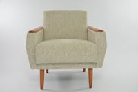 Image 2 of Fauteuils carrés beige et ivoire