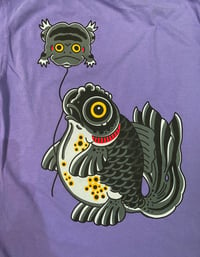 Image 2 of Goldfish and Frog Balloon pocket Tee - Violet