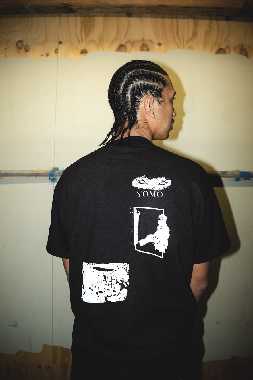 Peepers Tee
