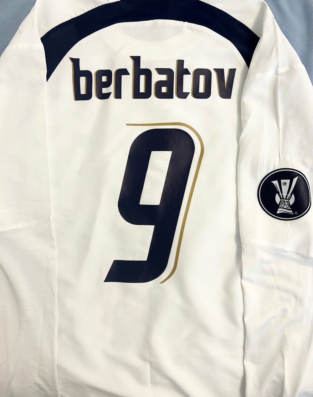 Image of Tottenham Hotspur “BERBATOV 9” 2006/07 Home LS Shirt (M)