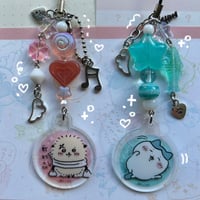 Image 2 of acrylic chiikawa phonecharms (•ؔʶ̷ ˡ̲̮ ؔʶ̷)