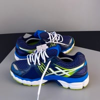 Image 3 of 2 sizes: us9.5/eu43.5, us11/eu45