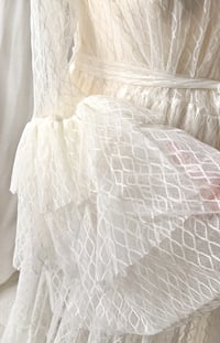 Image 3 of Off white dress for maternity photoshoot | Adrianna | size universal | warm off white | tulle