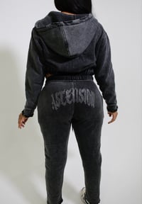 Image 2 of WOMENS CROP SET 