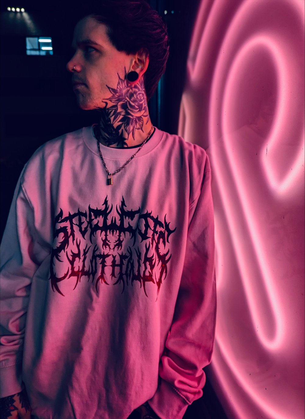 BRUTAL PINK SWEATSHIRT 