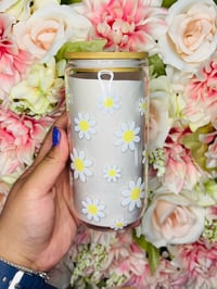 White Daisy Cup