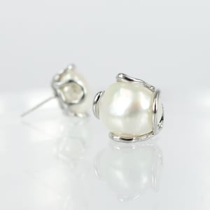 Image of Sicilian artisan sterling silver stud pearl earrings .M3218