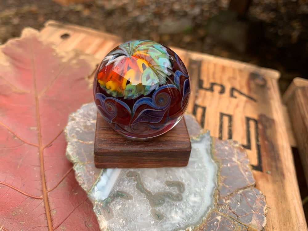 Image of Sable Collab Marble with Stand
