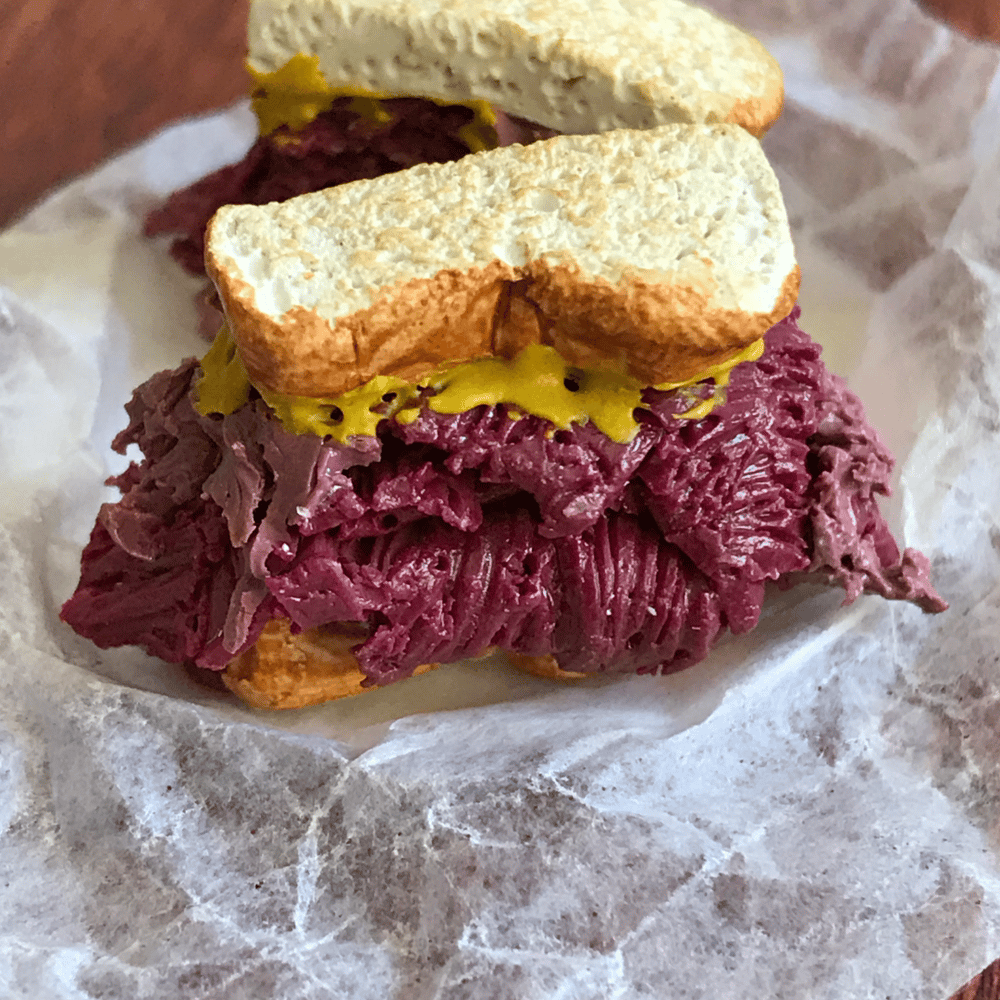 MONTREAL SMOKED MEAT SANDWICH FOOD MODEL–SAMPURU